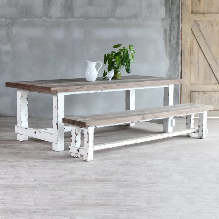 Aimann Dining Table