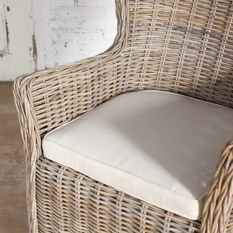 Aimann Kubu Chair