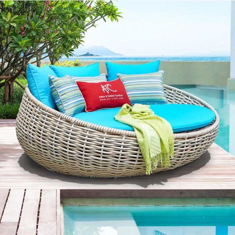 Laika Outdoor Sun Lounger - Image 1