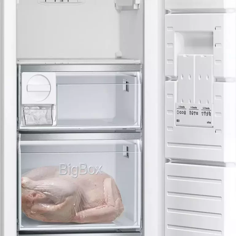 Siemens GS36NAXEP iQ500 Upright Freezer 242L