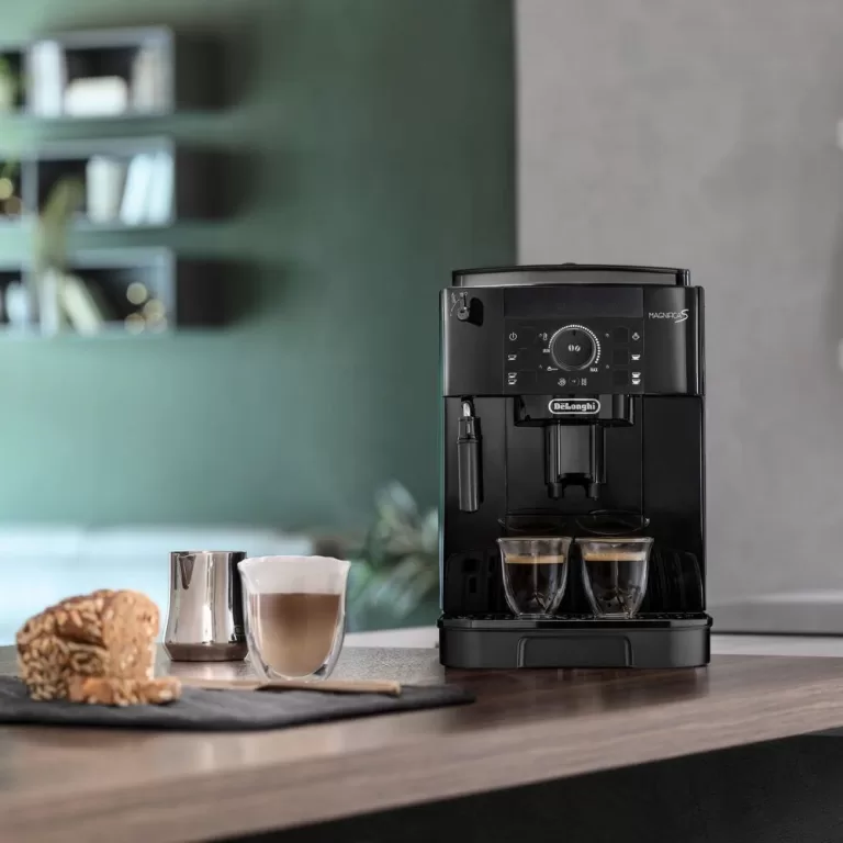 DeLonghi ECAM12 Magnifica S Coffee Machine