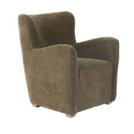 PJ PJS56101 Sofa